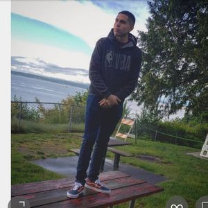 Meet your Posher, Adrian